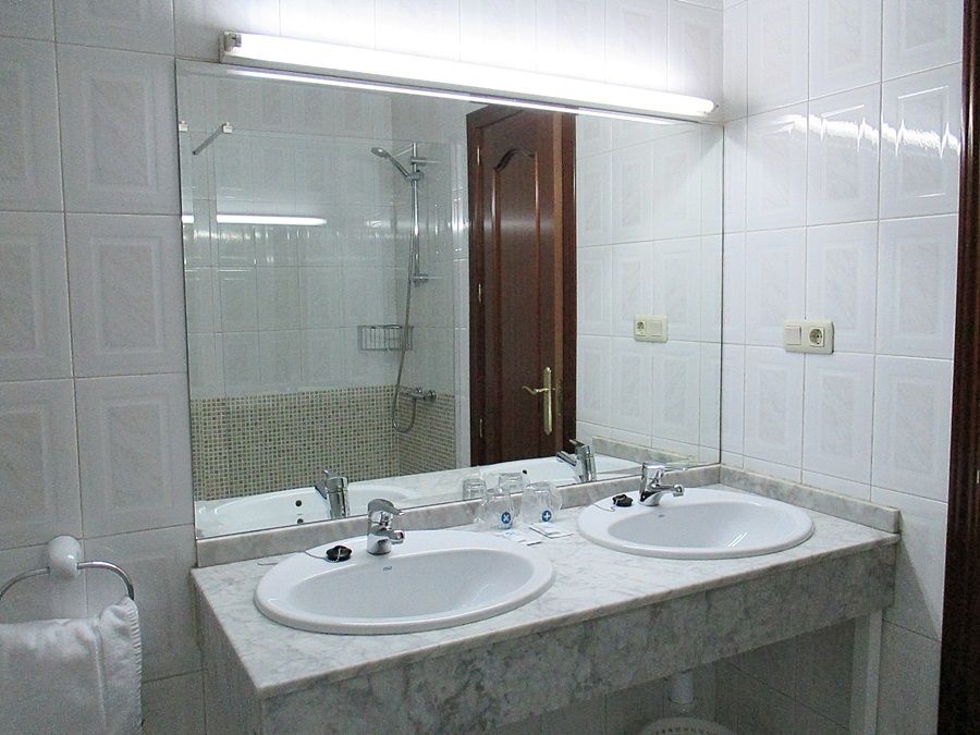 Hotel Perales Talavera de la Reina Zewnętrze zdjęcie