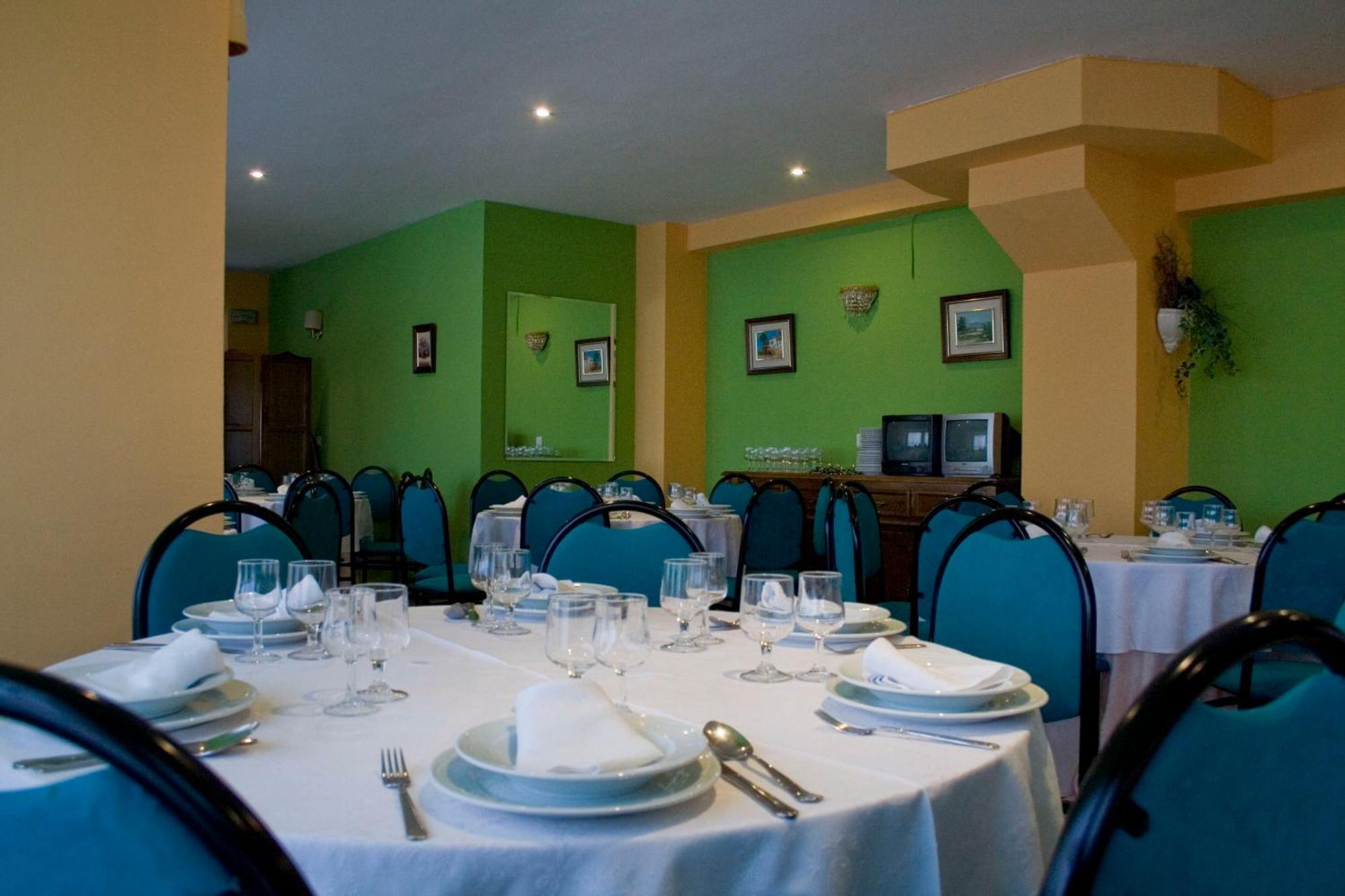 Hotel Perales Talavera de la Reina Zewnętrze zdjęcie