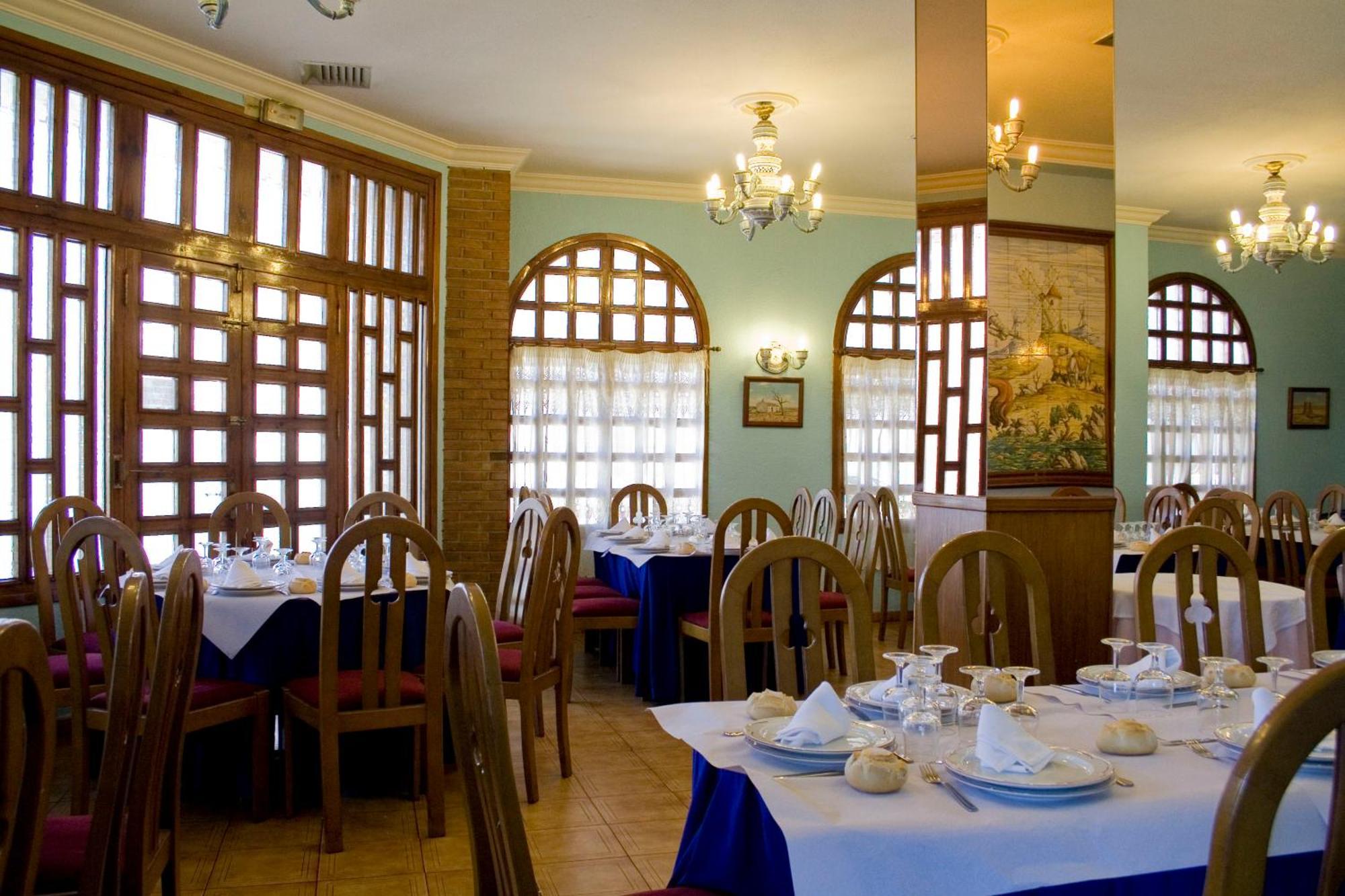 Hotel Perales Talavera de la Reina Zewnętrze zdjęcie