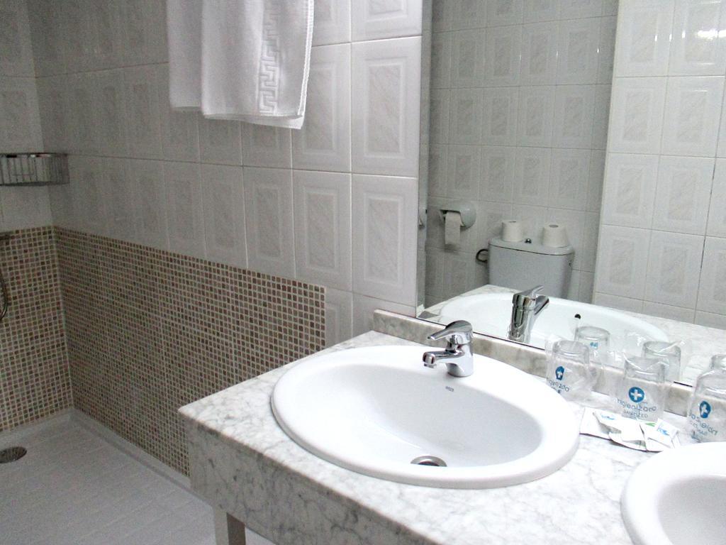 Hotel Perales Talavera de la Reina Zewnętrze zdjęcie
