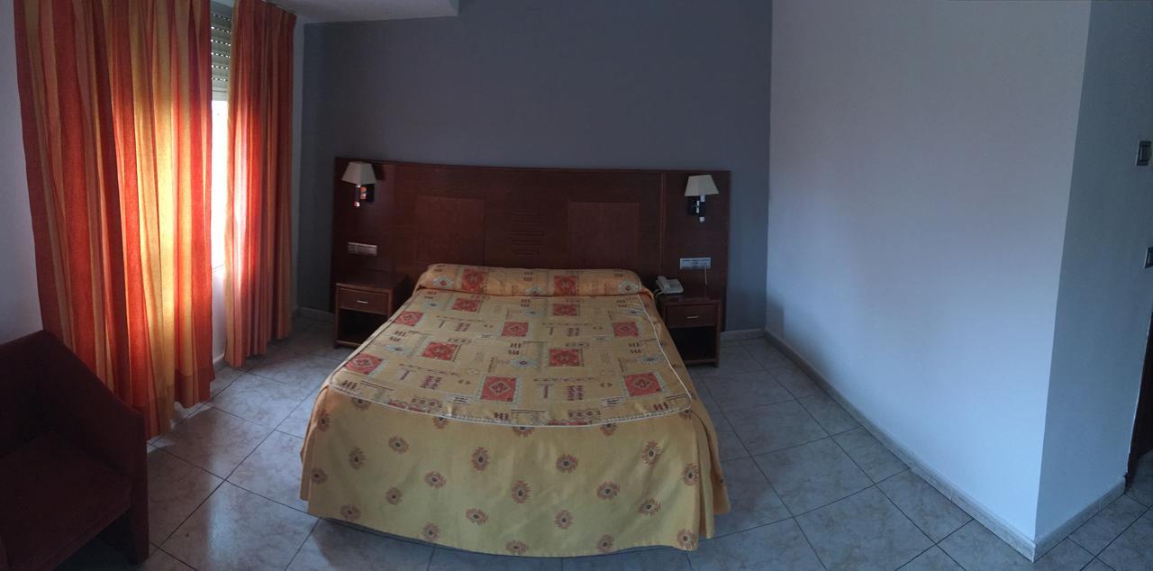 Hotel Perales Talavera de la Reina Zewnętrze zdjęcie