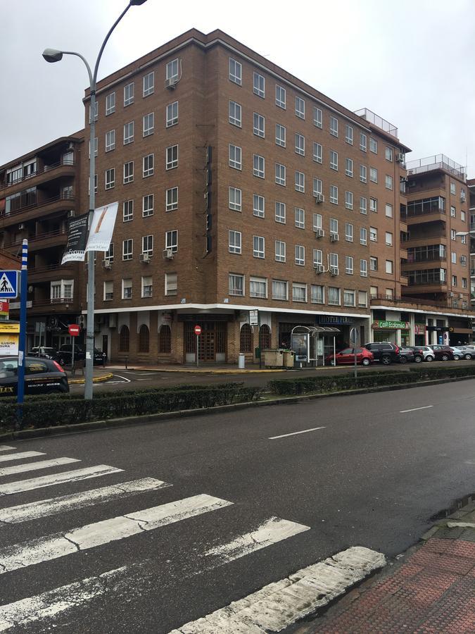 Hotel Perales Talavera de la Reina Zewnętrze zdjęcie